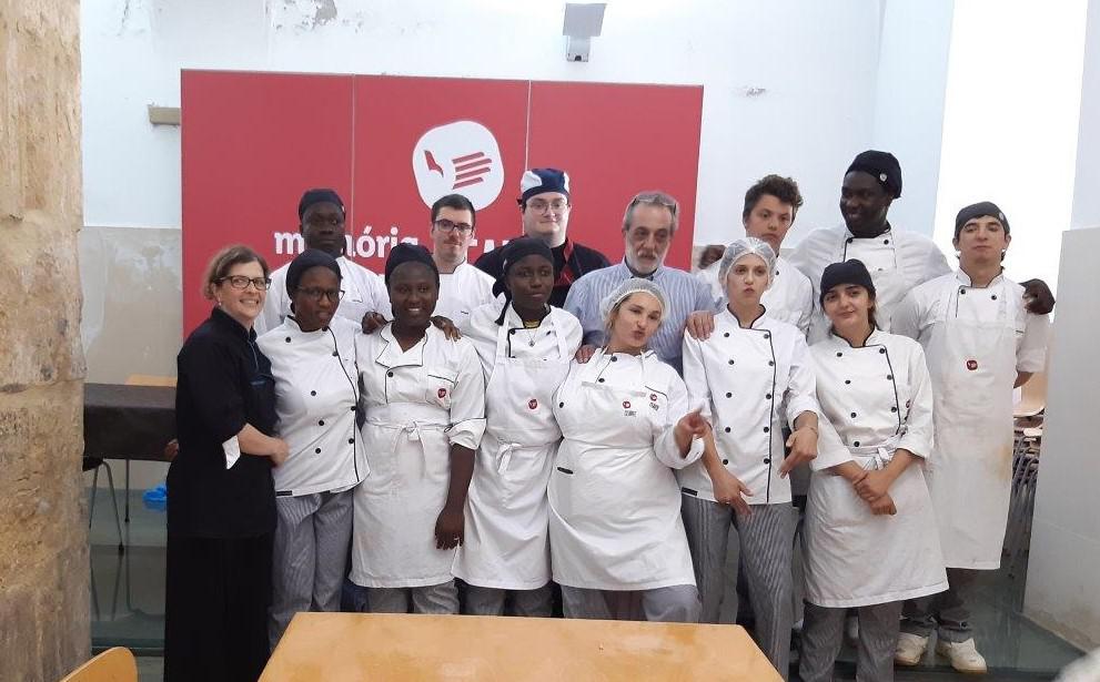 12 Jovens Cozinheiros concluem formação no CEARTE e já têm emprego